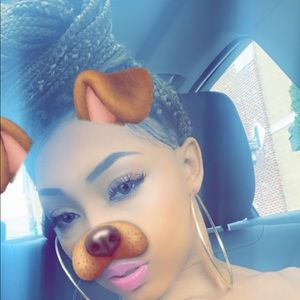 Meet your Posher, Nyla